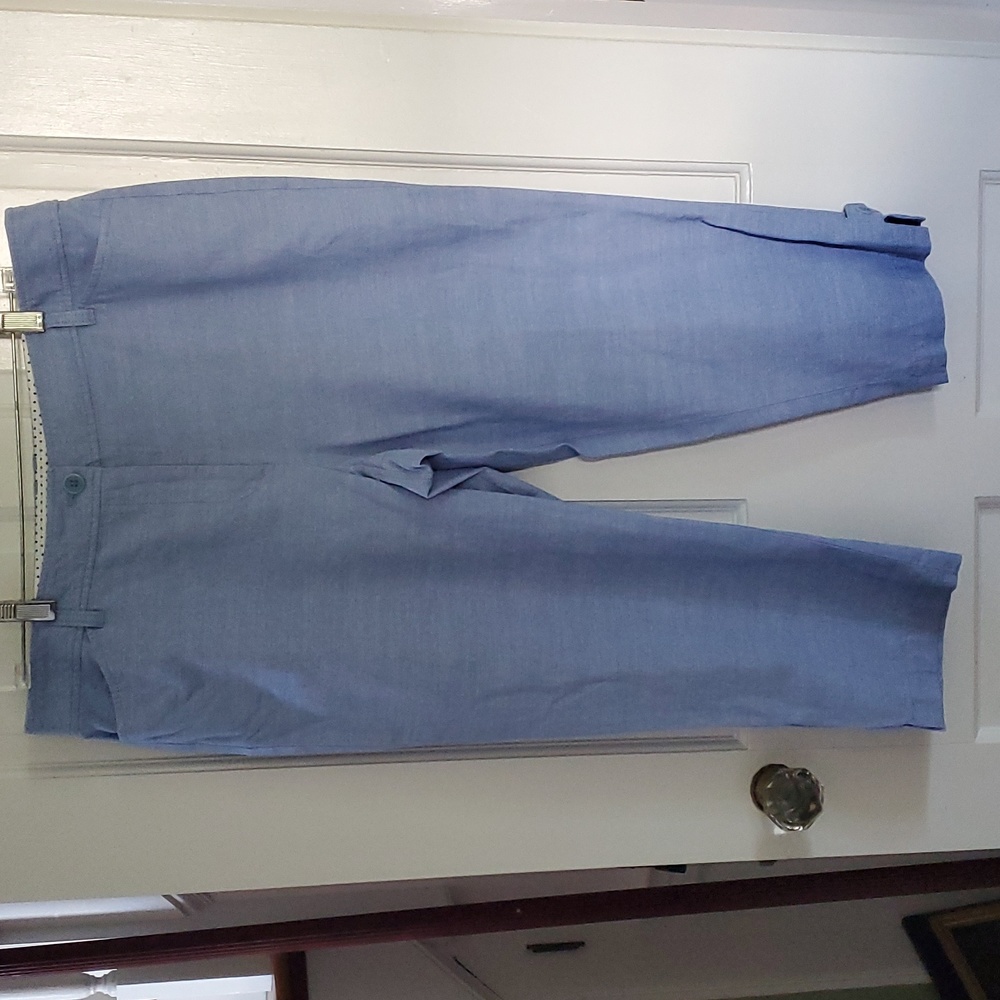 Talbots "Perfect Crop" chambray blue w/one-button vent sz 14P